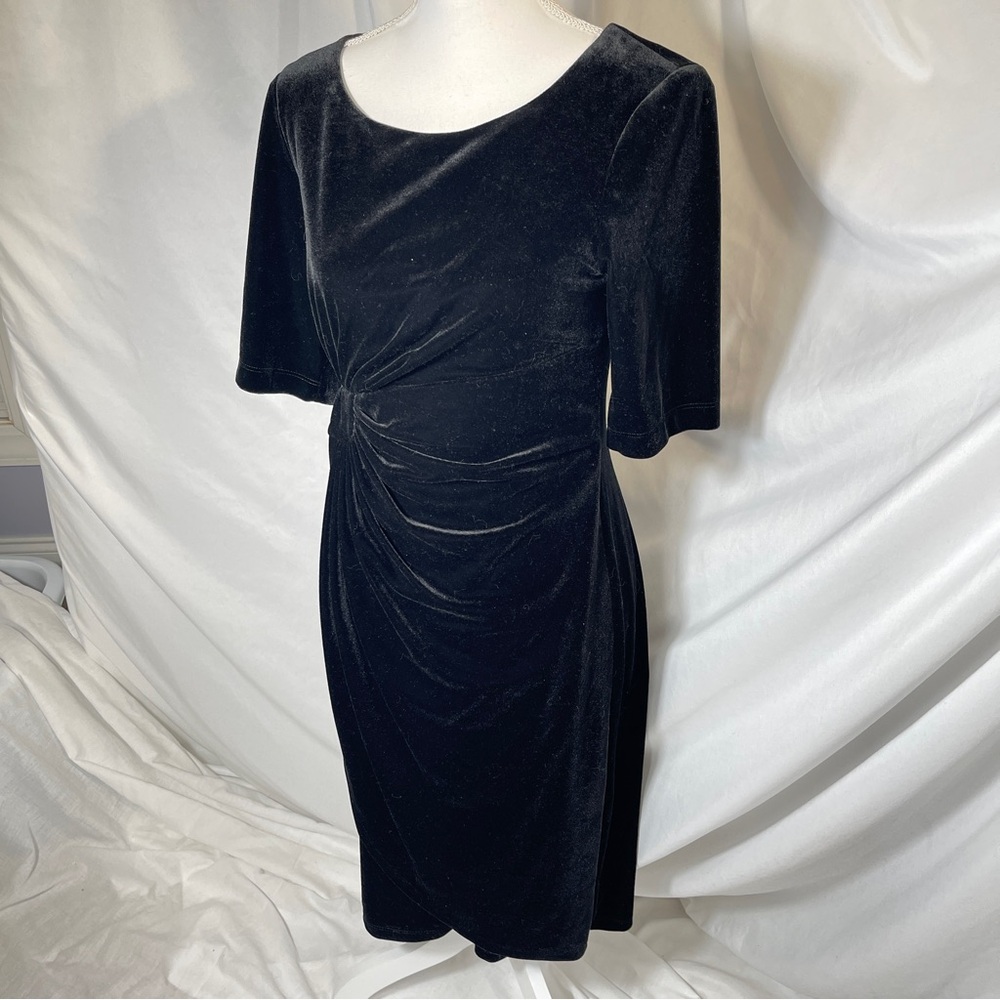 Black Velvet Ruched Cocktail Dress/Size 6 Connected Apparel